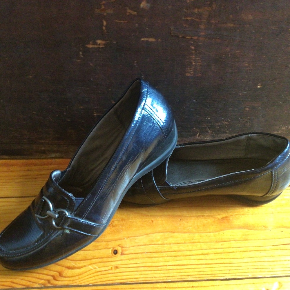 Life Stride navy loafers Sz. 9.5